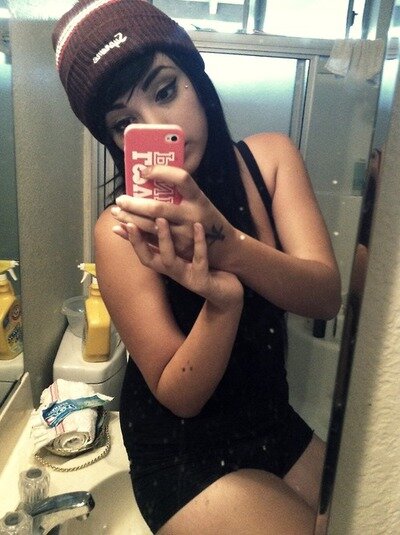 You said that you've found someone else while we were still together. I feel like you used me for a moment.
