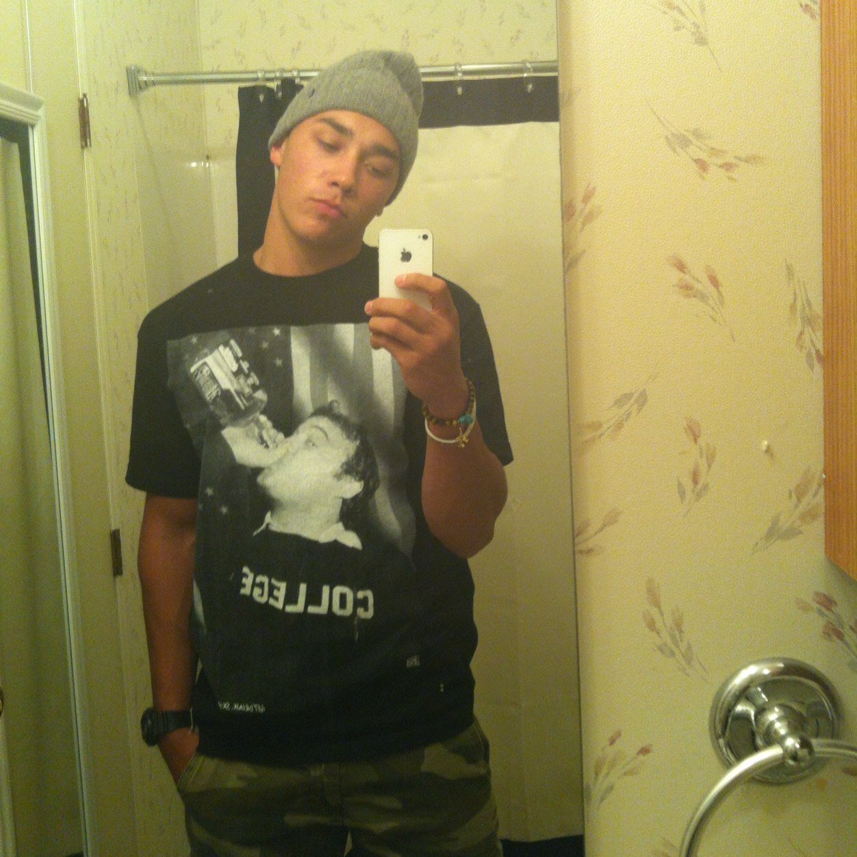 ders21194's profile picture. 