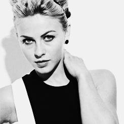 I used to have black eyes, now I just see black. I need to find the right way. /RP/SPN/AU/Single&Looking http://t.co/9equFF6FCv