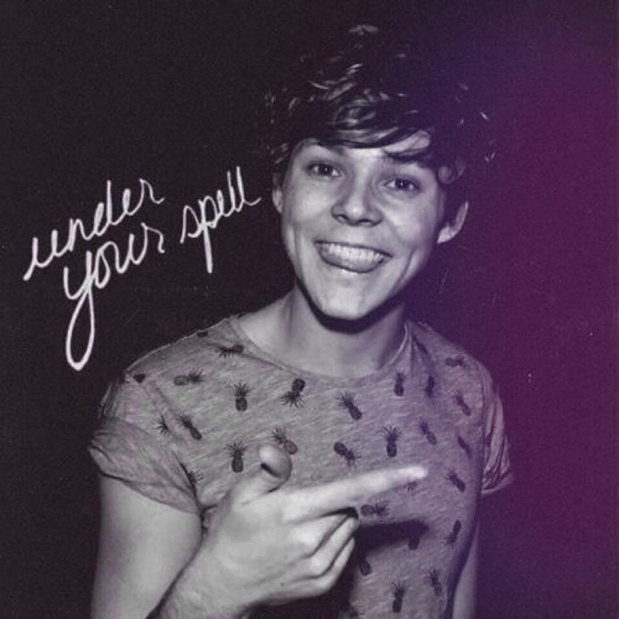 free follow from @indigo_irwin follow me? :)