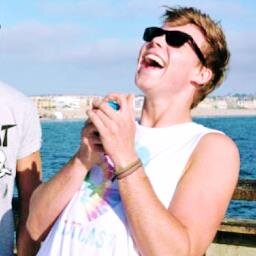 free smile follow -@dukeofmuke