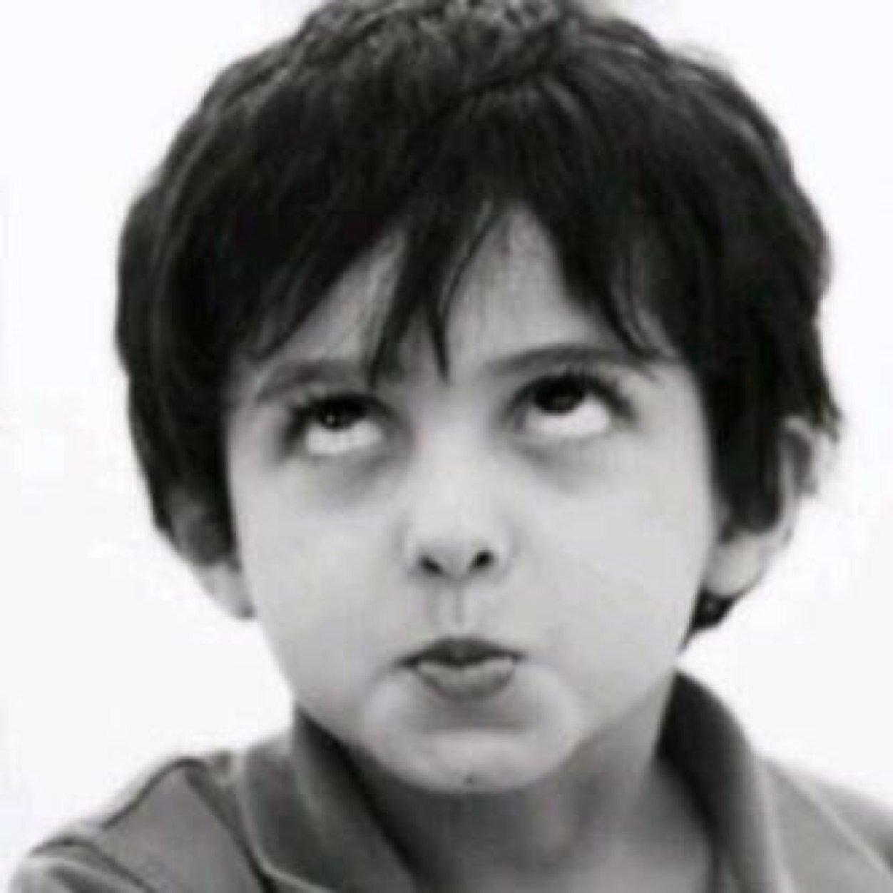 ليس گل مآآرُسلھ ( حگآيھ عن وُآقعيْ ) ♡ آنمآ ھيْ گلمآت رآقتَ ليْ وُقد يحتآجھآ غييريّ