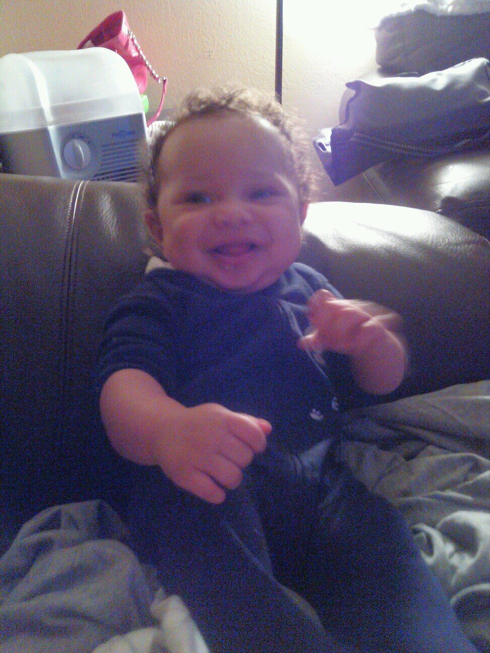 MOMMY TO ADRIAN DONOVAN YARBOROUGH college studen to durham tech and in a relationship with life :)