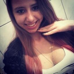 eu sou aquela,que adimira a paciência,mas não a possui .// WeChat : Faannyehh  // Skype: faannyeh