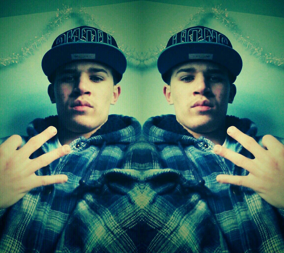 SINGLE☜ / i get money /M.J / from New Jersey / fuck relationship that shit depresin !.