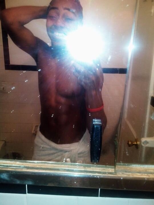 Play Basketball, Texting, Funny, Cool & Fwm Im That Nigga #Taken #TBE #FSO Follow Me On IG @KingDeeWazHere Kik:Ballin_Is_Life5