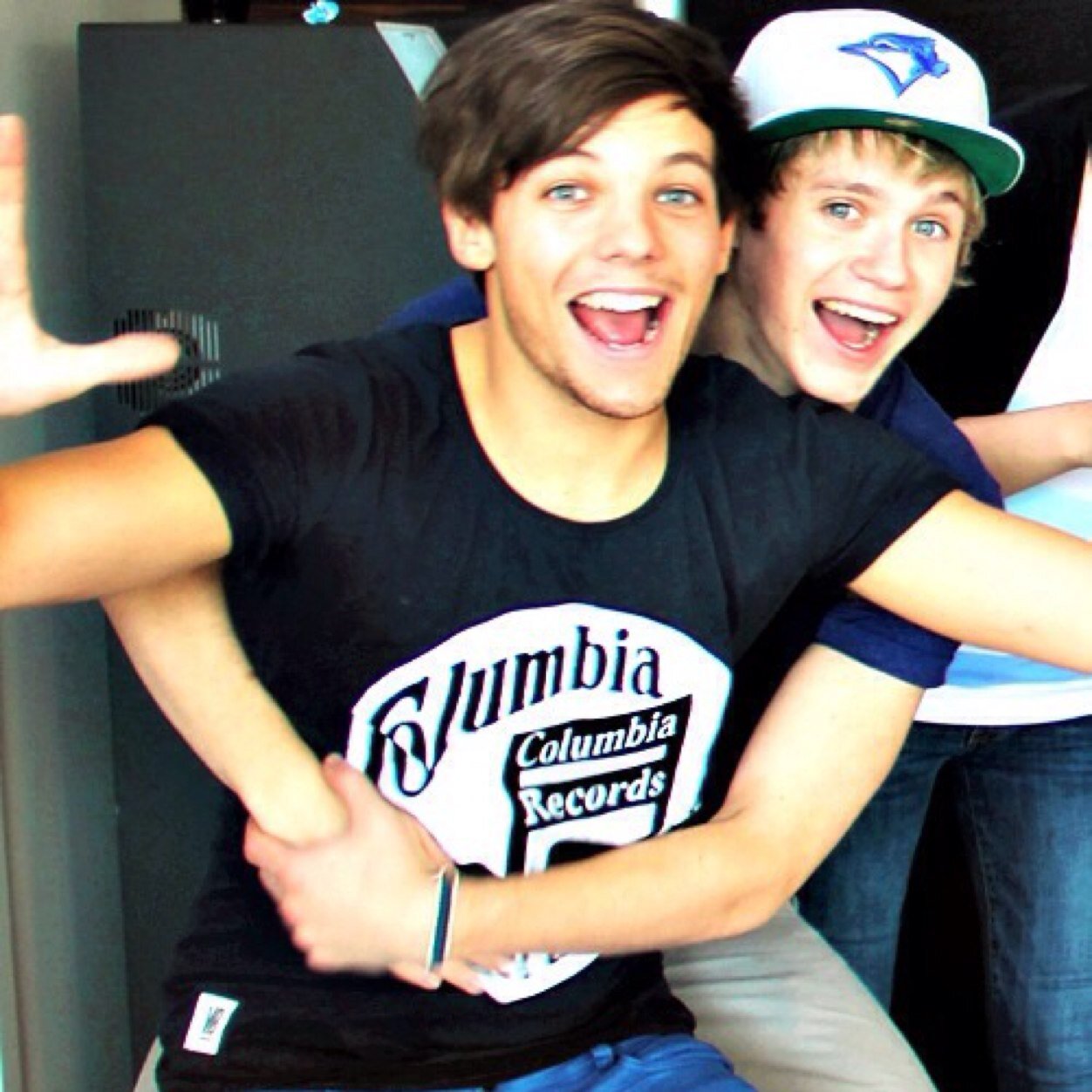 Taylor Swift. The Wanted. One Direction. 1D fan since November 2013 #Carrot4lyfe