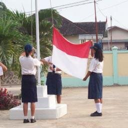 Ini adalah account resmi Panitia Reuni SMPN 01 Sekadau Hilir 2014