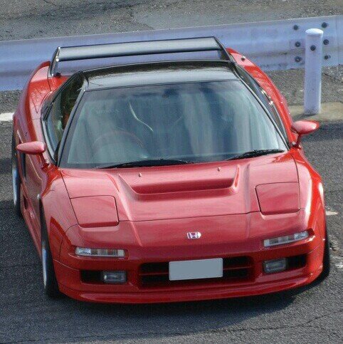 HONDA NSXに乗ってます。ペッタンコなボディーとエキゾーストサウンドを楽しんでます。箱根がすご~く近いので何時もうろうろしてます。
気楽に声かけて下さい。ませませ!!