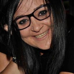 Educadora Infantil, Cule, Rojilla y del Corellano, futbolera, cocinillas , fotografa en ocasiones y apasionada de la lectura.... en costante aprendizaje....