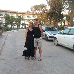 Visnetw's profile picture. Deniz aşığı, Türk kahvesi tutkunu, hamarat, yeni tarif deneme meraklısı ve genç kalmaya istekli :)