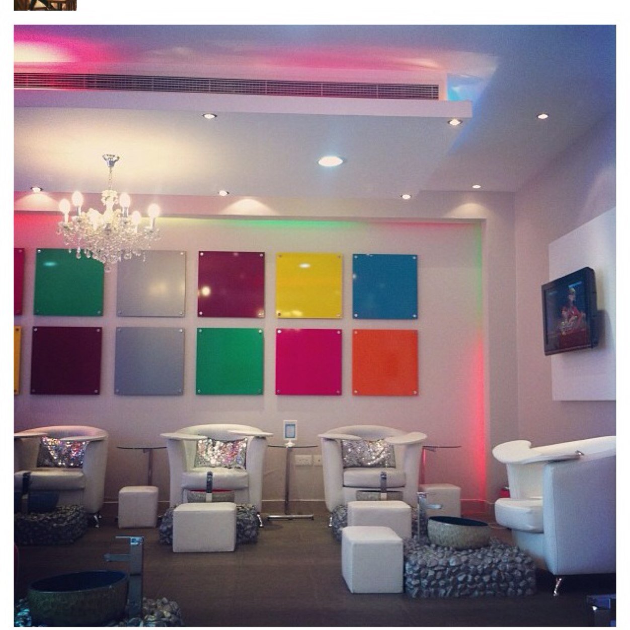 colormespa2's profile picture. 