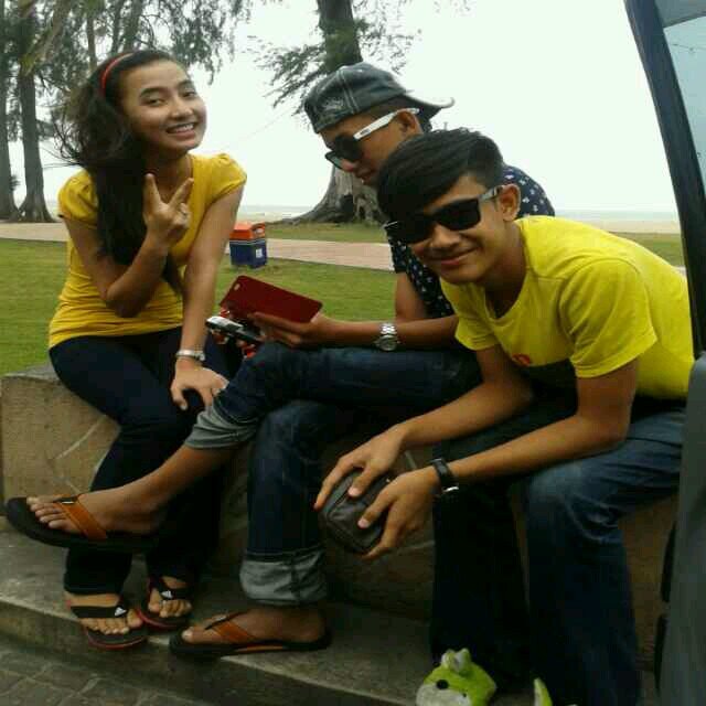 Facebook : syed rifaiey                                 17