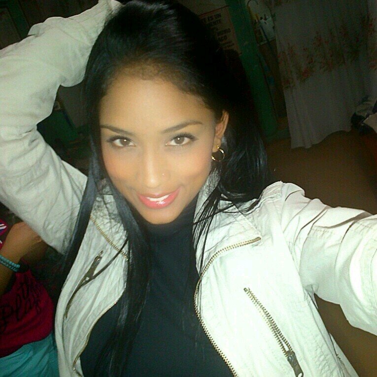 Fotografo Profesional y Editor de videos!. 
FOTOS A.M.                    /Entrenadora de Artes Marciales- Atleta activa
 Sensei Marjorie Merchan
 PIN: 52F114D2
