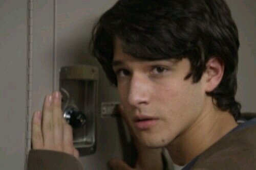 Follow me. I will followback. I love Teen Wolf.
Tumblr: http://t.co/jY5QSnL45e