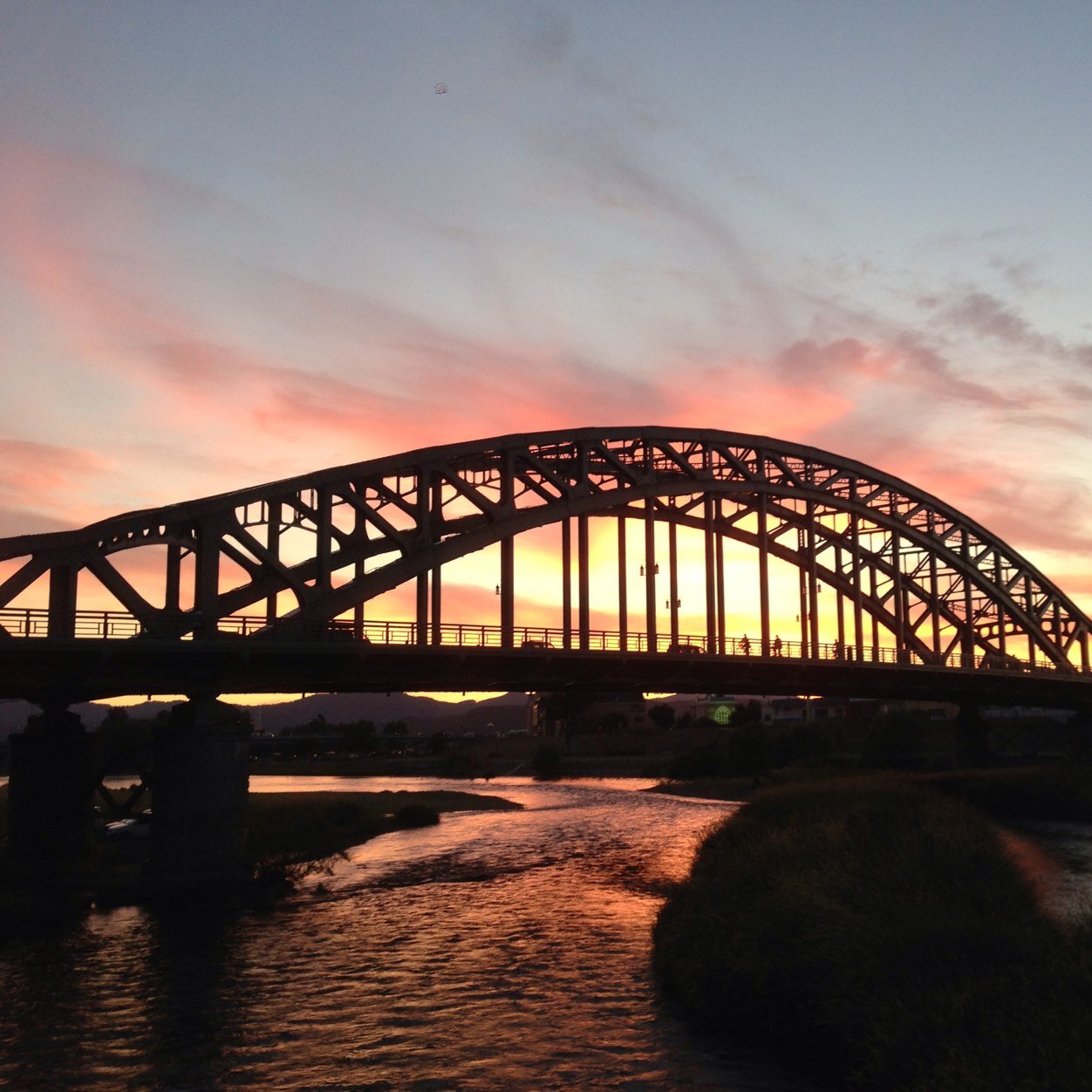 evandel_2014's profile picture. 最近、絵ばっかり描いてます！はやく、オリジナル描きたい　Pixiv:http://t.co/3H4PiD6fvZ