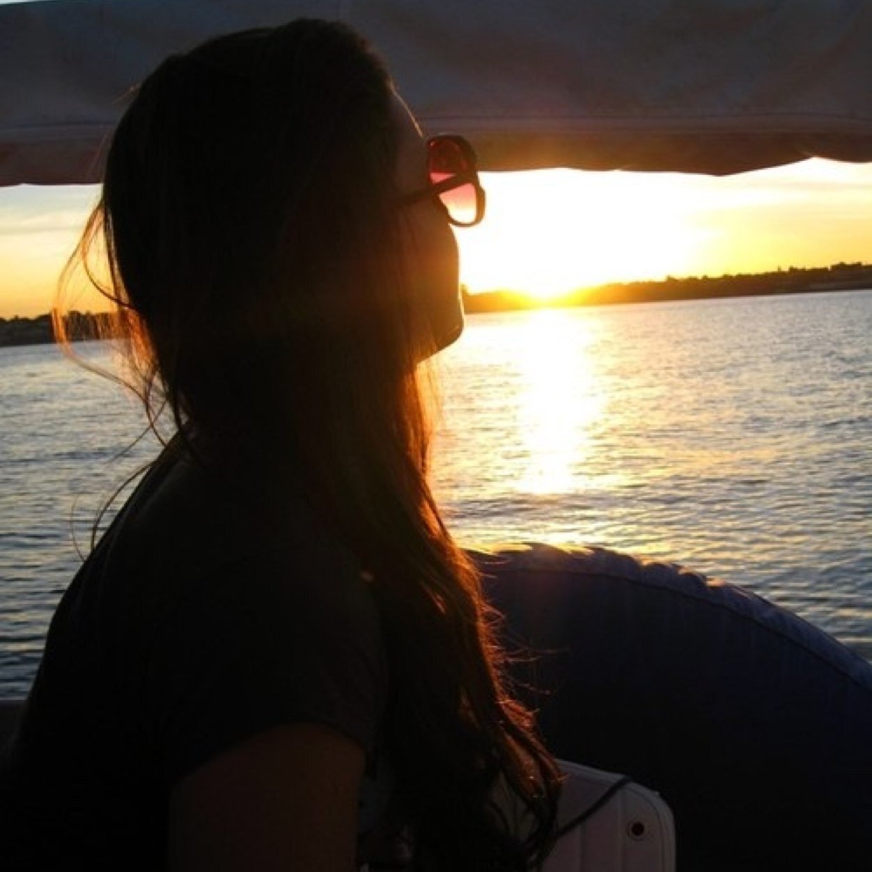 KateJohnstonn's profile picture. So this is where I write something that makes me seem really cool and more interesting than i actually am...so far i got nothing just give me some time⚓