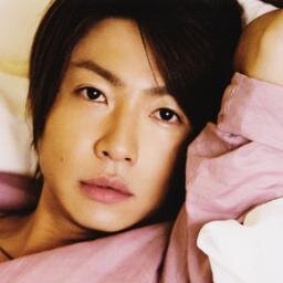 いろんなメディアでのはつげんをさいきんのものからかこのものまで、つれづれなるままにツイートします。
いまはbotぎょうむはおやすみちゅうです。

せつめいしょがあります。(12/24更新)
アイコンほぼひがわりです。
おとうとぶん(@kazuna_lee_bot)もいます。