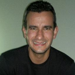 Jornalista👨‍💻. Especialista em Comunicação Audiovisual📺. Empreendedor🤝. DJ🎧. Marido da Fer❤ e pai do Klaus💙.