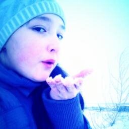 Мой девиз 4 слова Улыбнись всё будет ,клёво ;):D