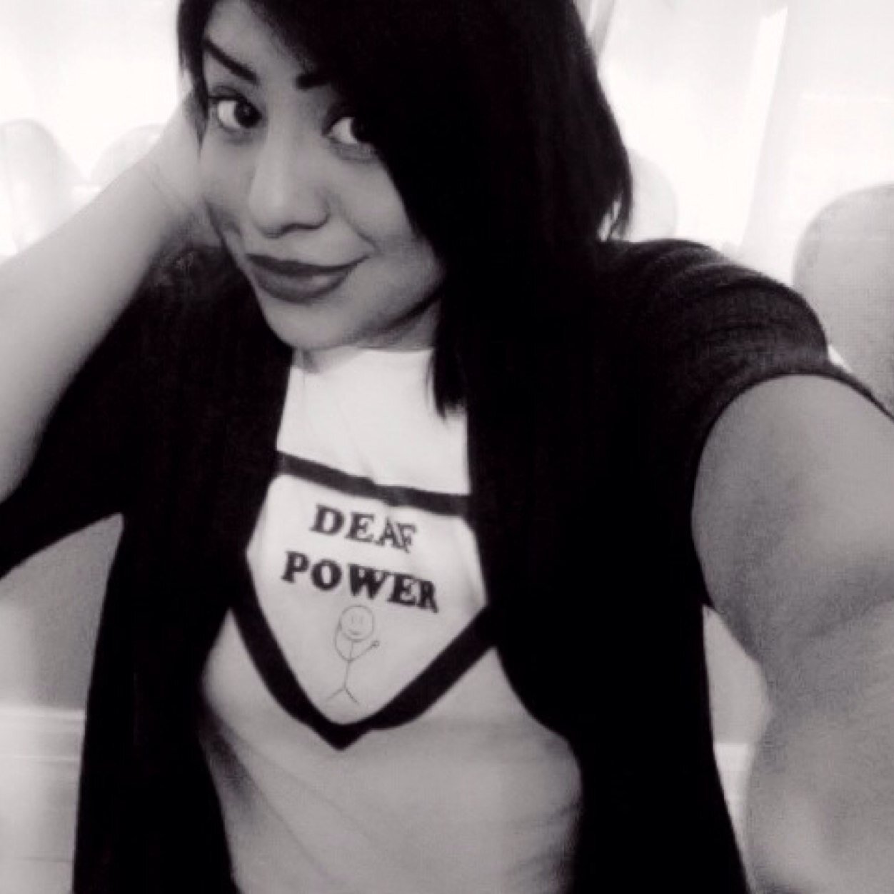 genbunzz's profile picture. Not Deaf. Not Hearing. Just Me.