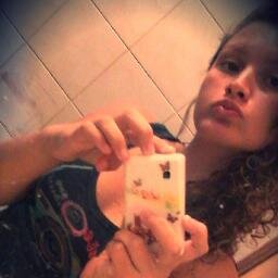 Escute o que diz a sua alma. Leve a vida com um pouco mais de calma, deixe que o instinto mais puro te mostre o caminho. Quem tem fé sabe que não está sozinho .