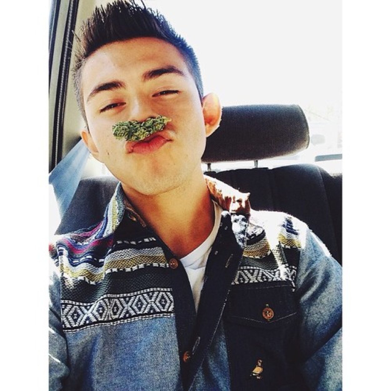 Junior, 16, loving my crazy beautiful life. California, Ladies send me your nudes