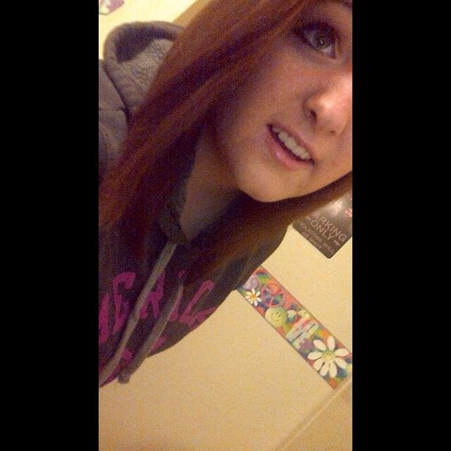 NicoleWright98's profile picture. Heey! :3