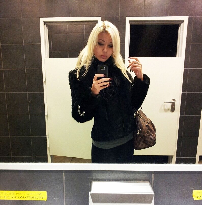 YettyHodson's profile picture. 6 keys to a relationship: friendship, freedom, honesty, trust, understanding and communication.