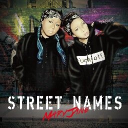 MaryJane(LUNA&TSUGUMI)公式アカウント
2014.2.5(水曜) 発売!! 1st ALBUM「 STREET NAMES / MaryJane 」
[Blog] http://t.co/QFBxnMxH
[FB] http://t.co/ImZDFX0m