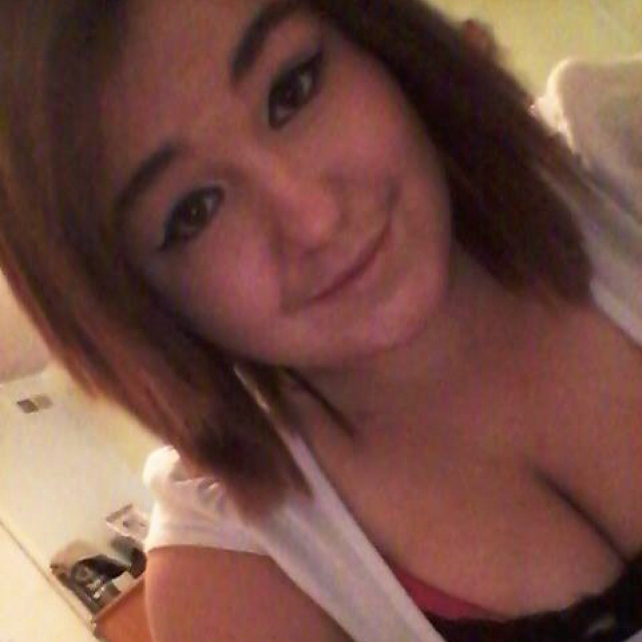 Amberrr.|19.|Get at meeee.✌