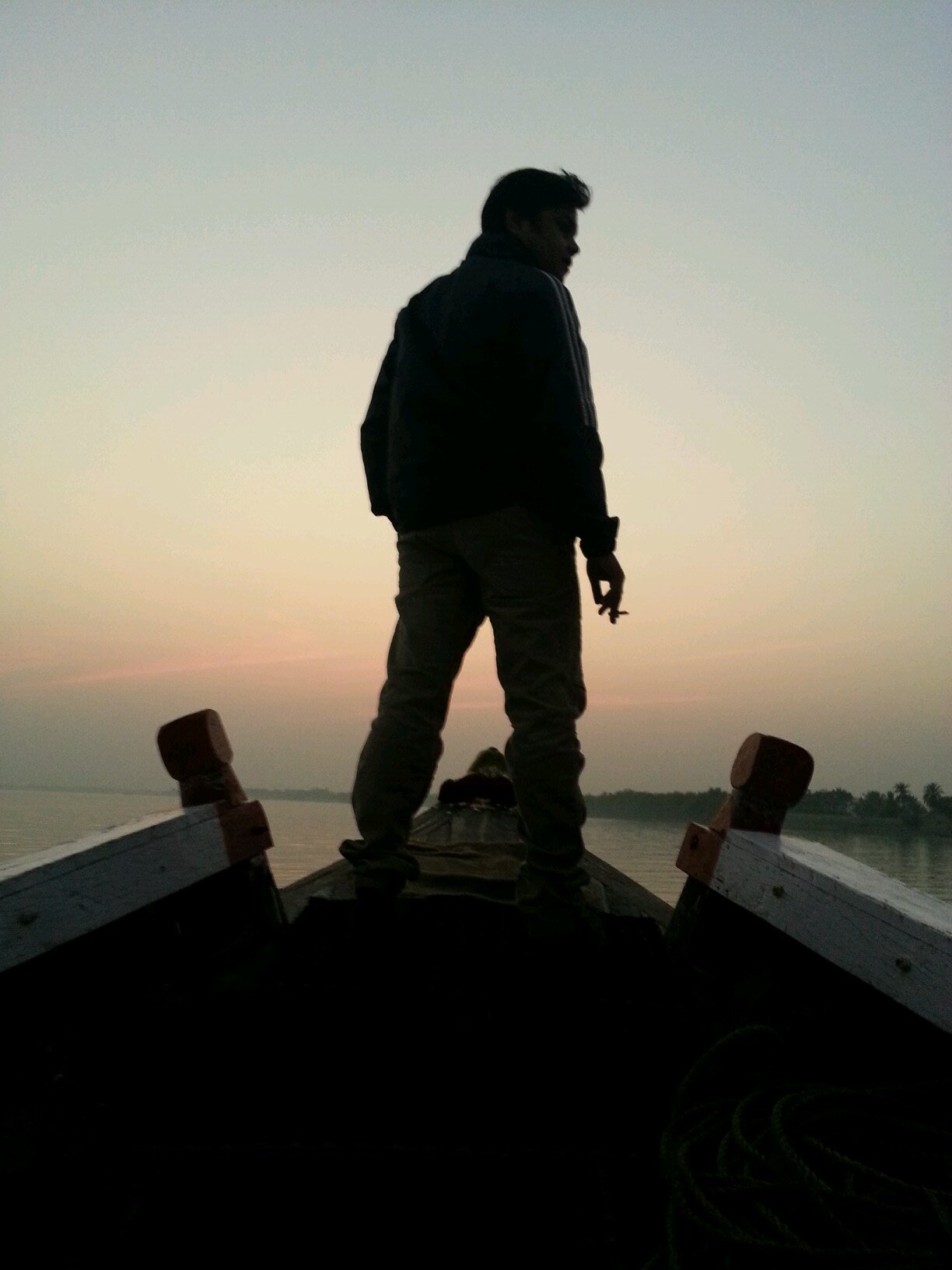 HR professional n as traveler by hobby... n foody by nature. ..