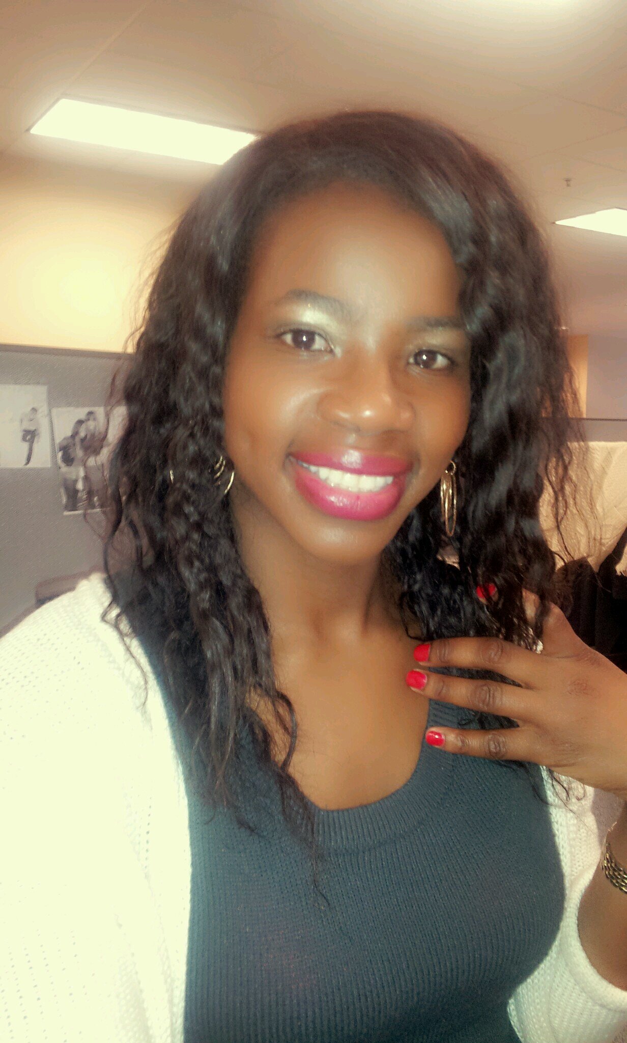 100% Jamaican bullet bullet!!! I live, I love, I laugh, I cry. Accept no one's definition of your life; define yourself xoxo:)