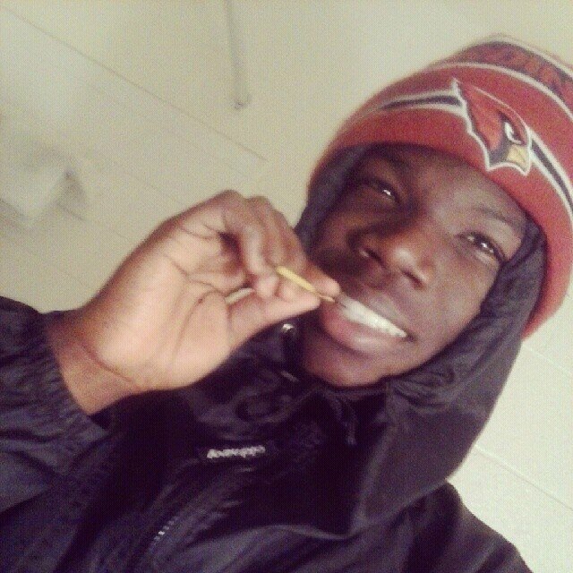C.G.E Life go hard for da team 11:25    When u on dis pagge FOLLOW ME nd ILL FOLLOW BACK    IG: 1125_swann   FOLLOW     Ball Is LIfe