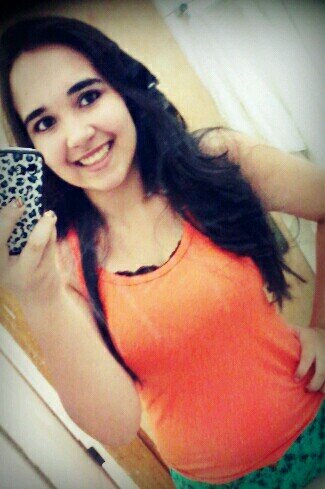 Sou fã de um moreno de cabelo arrepiado :) @luansantana Stella seguiu 17.12.13