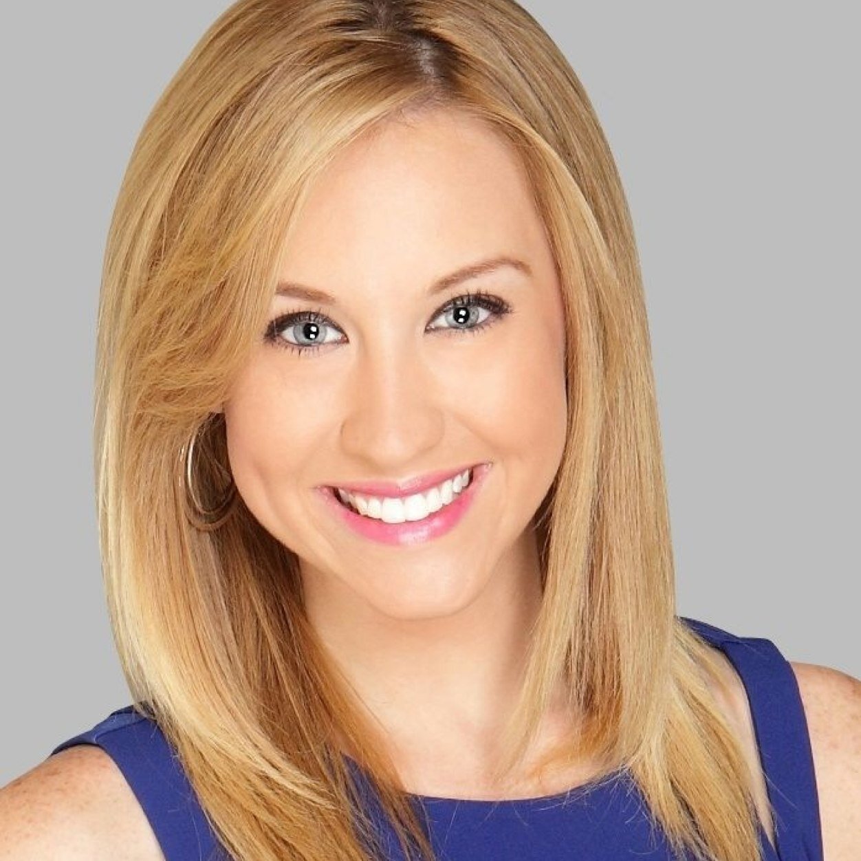The KFOX14 Morning News Social Media Anchor
