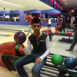 Hiç bir insan öylesine girmez hayatımıza ; kimisi ceza, kimileri bela, kimileri imtihan, kimirleri ise armağandır