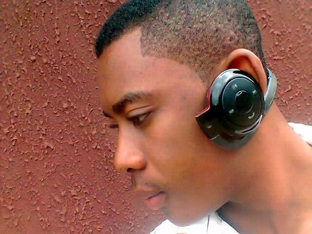 Don't like me? Cool, I don't wake up in the morning to impress you.

Nobody honestly cares unless they want something.  #GospelZone  #team_work_out    #iGp