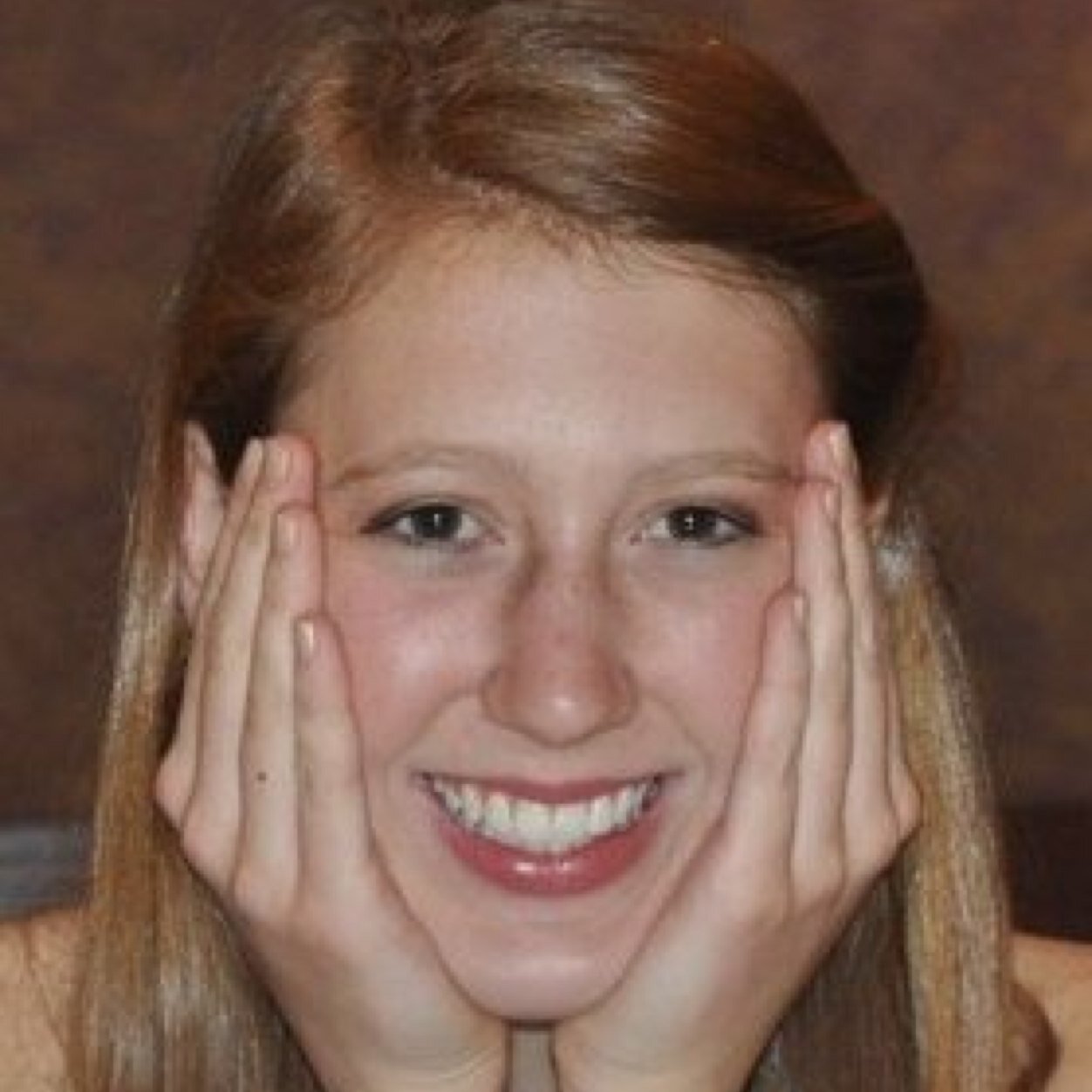 Biglovesmelissa's profile picture. Oh Melissa, I'd be so impressed / If you figured out who I am first guess / I'll give you clues throughout the week / Bc I hope suspense is killing you - eek!