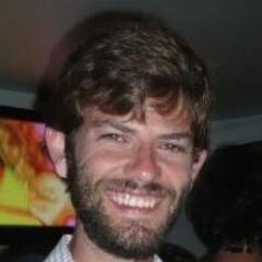 Licenciado y Máster en Historia, Técnico Superior en Guía, Información y Asistencia Turística. Apasionado de los viajes, las gentes,su cultura y su gastronomía.