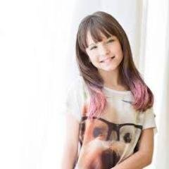 pagina de Fãs Oficial Da Atriz, Dubladora, Cantora & Dançarina : @larimanoela ❤