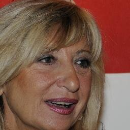 avecomin's profile picture. 