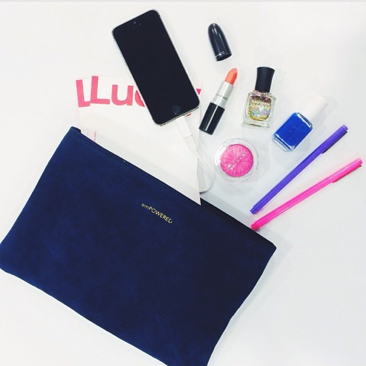 ⚡️Patented phone charging and forward-thinking leather goods and accessories for the modern woman⚡️ #emPOWEREDbag #chargeinstyle