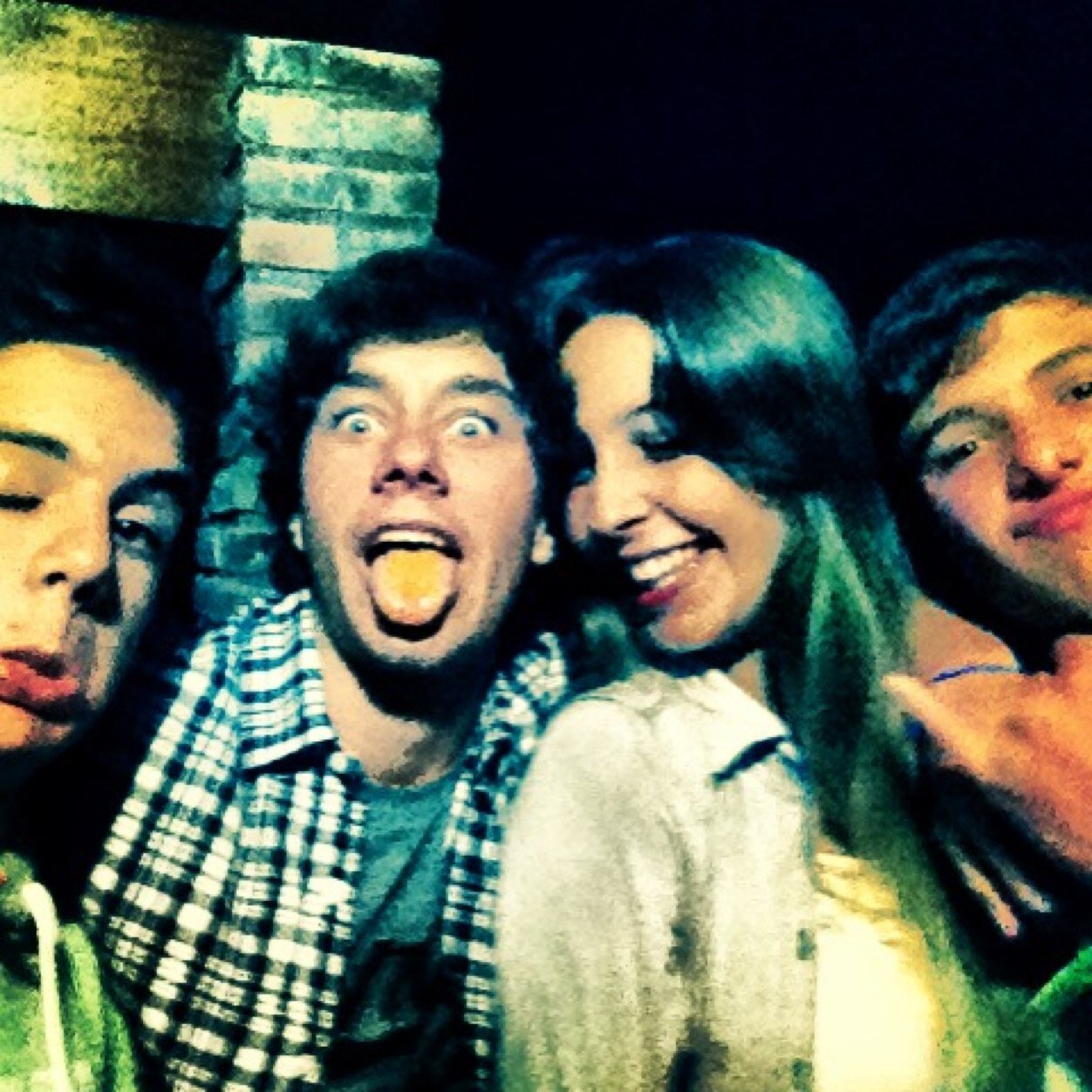 delfipintelos's profile picture. Love is patient, love is kind. It does not envy, it does not boast, it is not proud. It does not dishonour others, it is not self-seeking. Cor  13,4-7