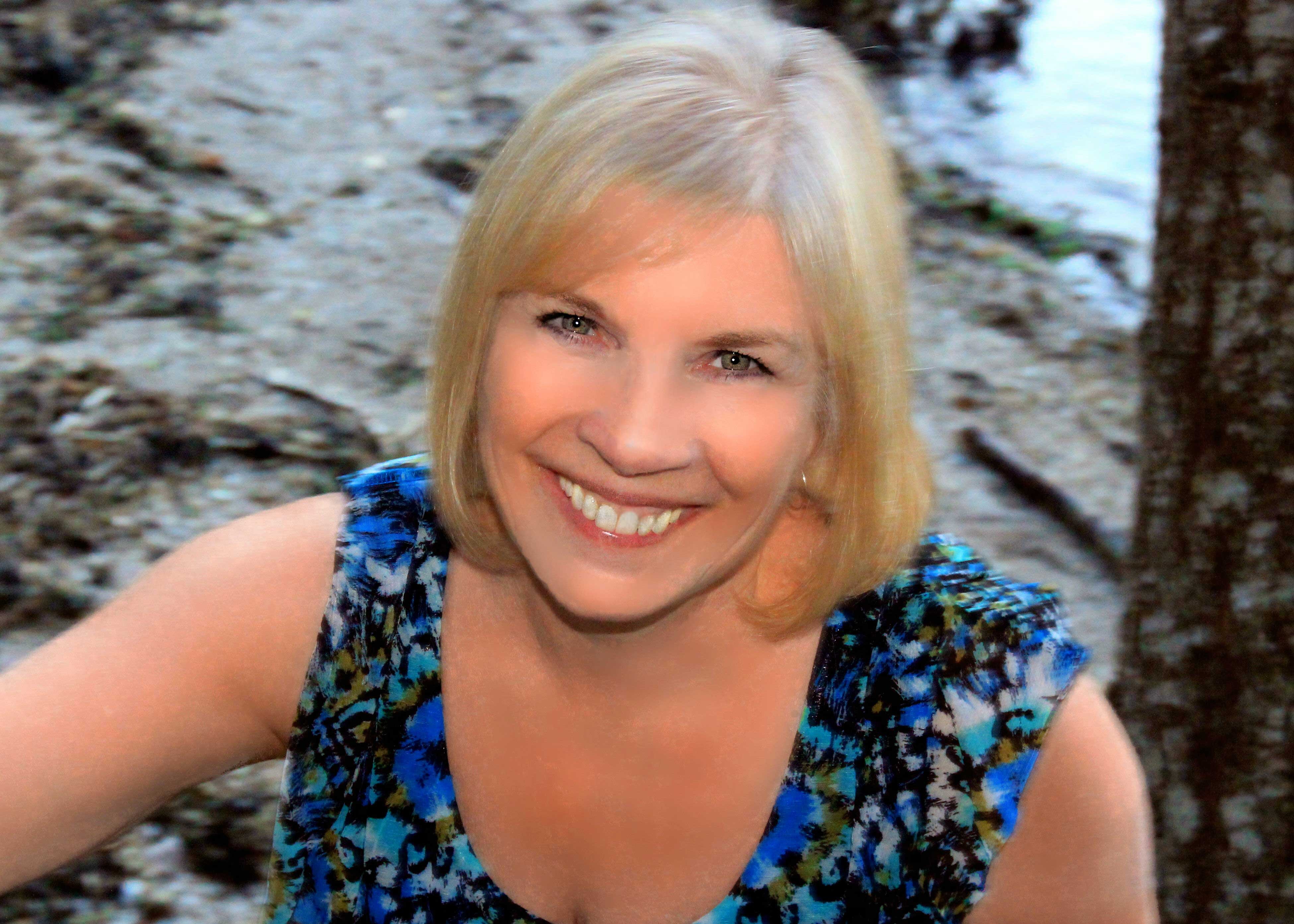 lroberge921's profile picture. Expert at helping people learn to market their home based business online through Facebook and Social Media.