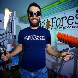 Custom bike frame builder in Potsdam Germany. Build you own in our Frame Building Course!