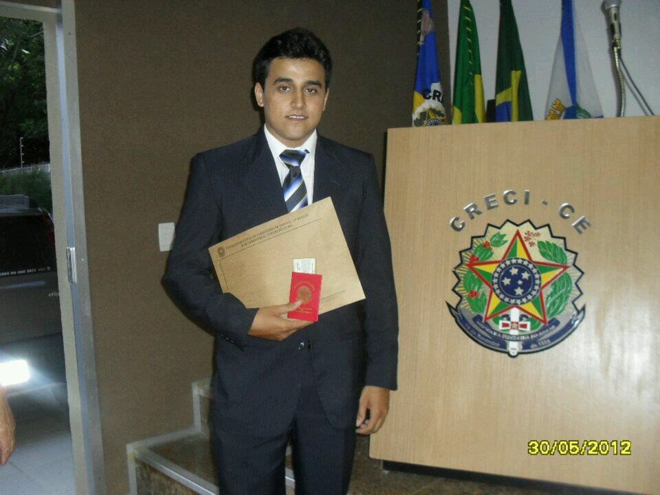 Corretor de Imóveis, Namorando Jessica Ribeiro, Apaixonado por Deus, Minha Familia e Pelo Meu Querido CearáSC!!! #TeAmovozão
Alvinegro Desde que Fui Gerado!!!
