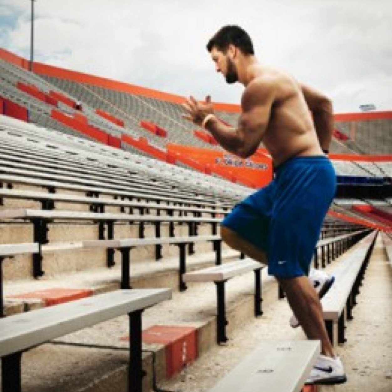 MotiveQuotes_'s profile picture. 