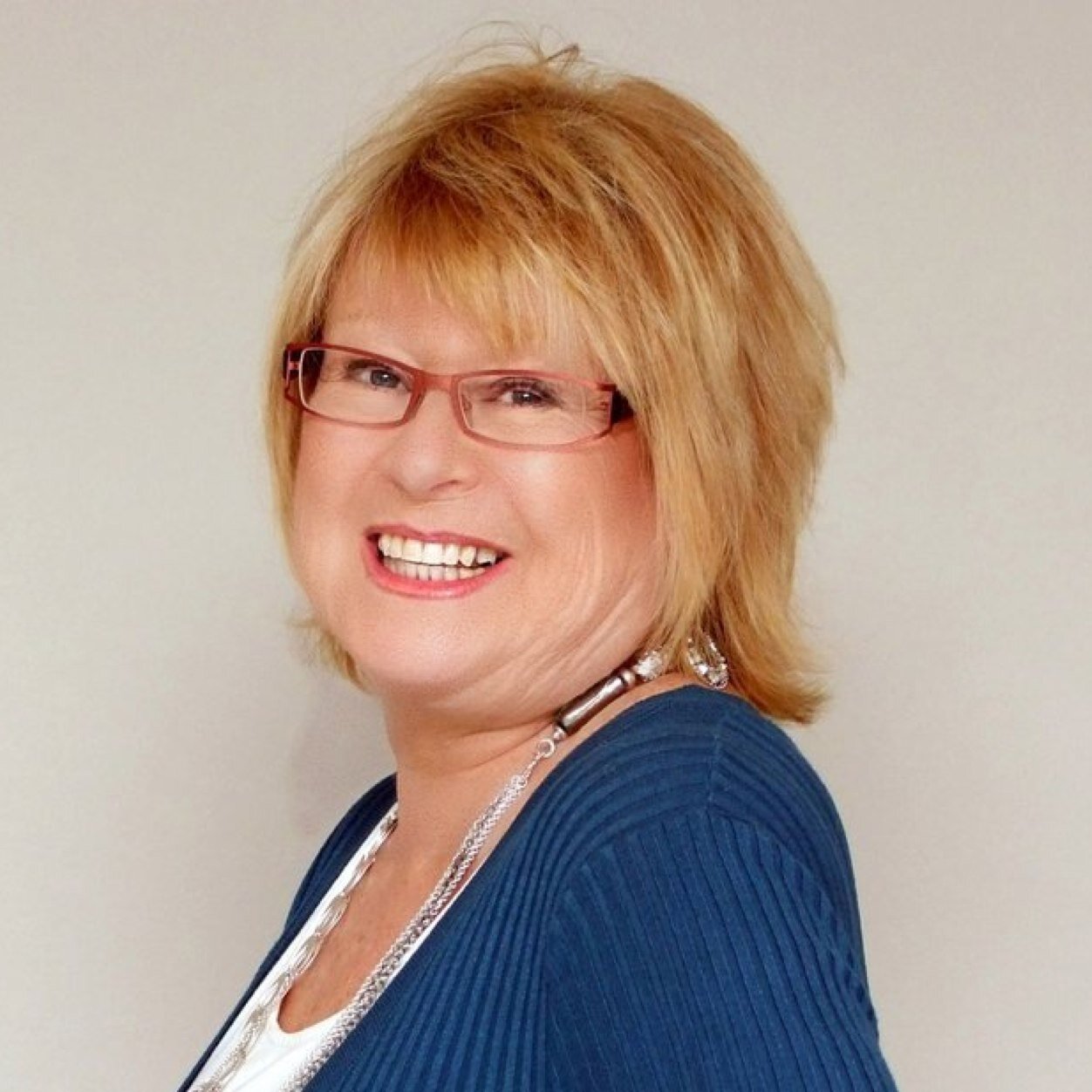 nicoleniceplace's profile picture. 