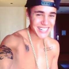 @justinbieber I love so much... {fallow me please)  I'm Belieber problem??
